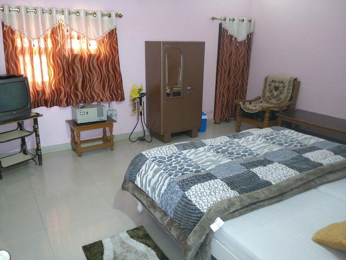 Hotel Shri Mahant Orchha 5 Mint Walking From Ram Raja Temple Экстерьер фото